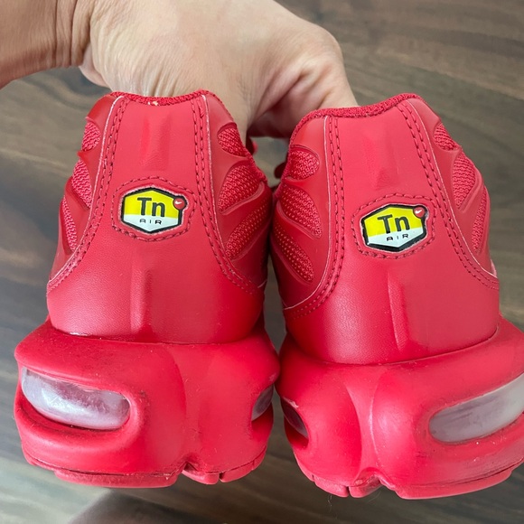 Nike Air Max Plus Low Red - Picture 6 of 10